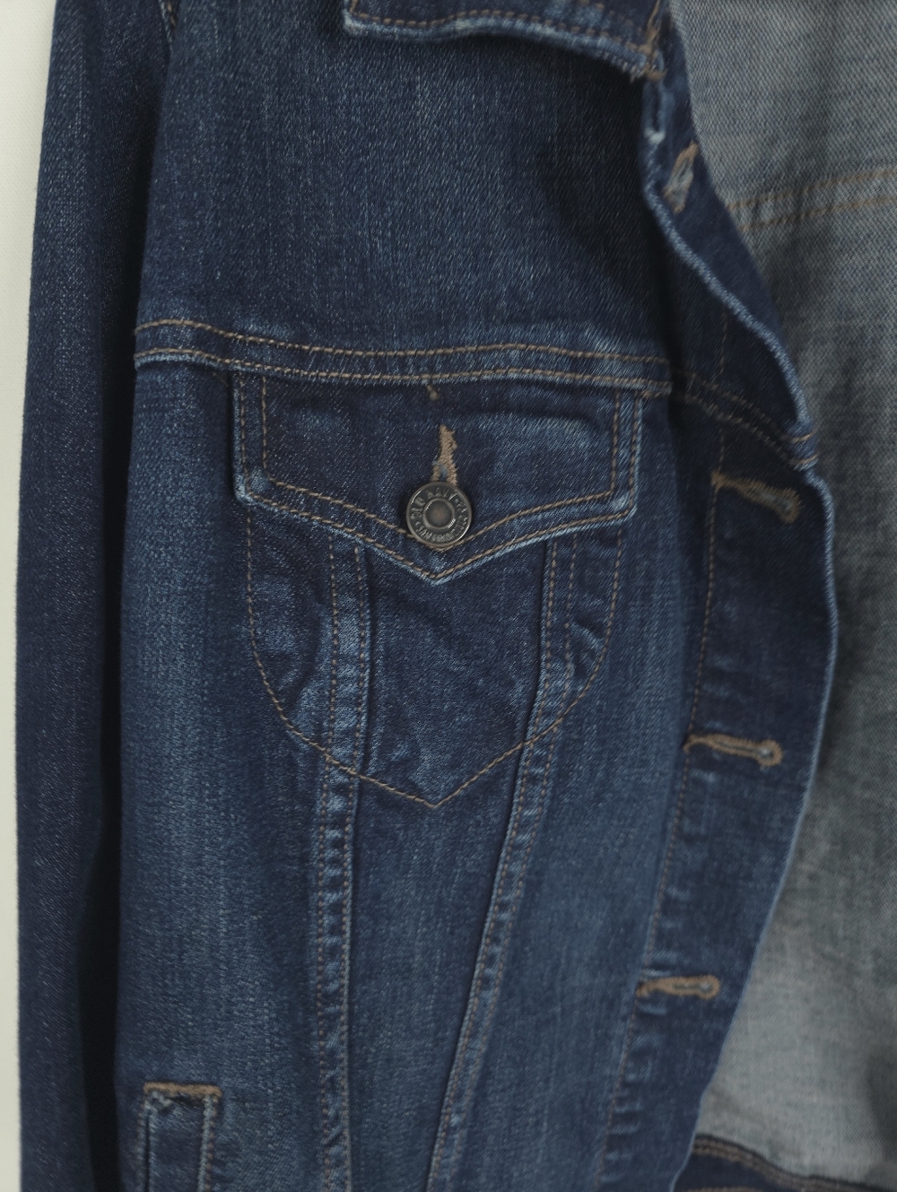Old NAVY Button Front Waist Length Jean Jacket With Stretch Size XL - Picture 5 of 7